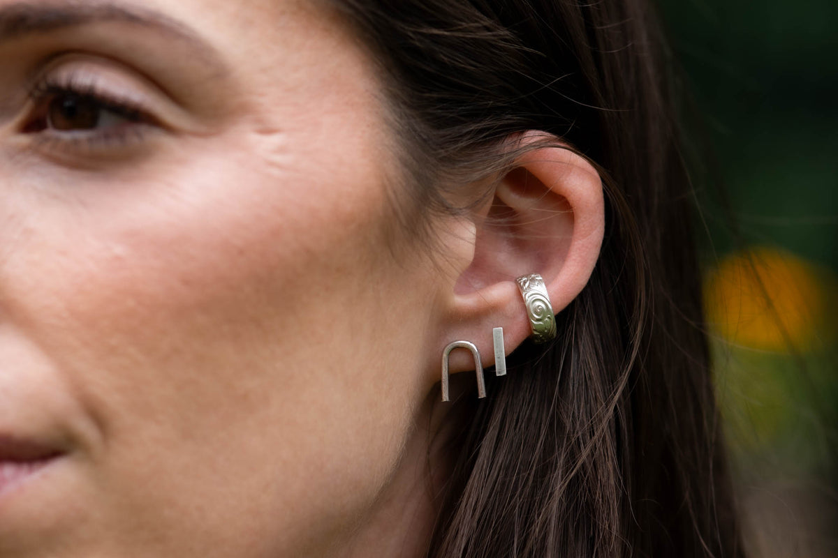 To the Hills | Hammered Contour Earrings