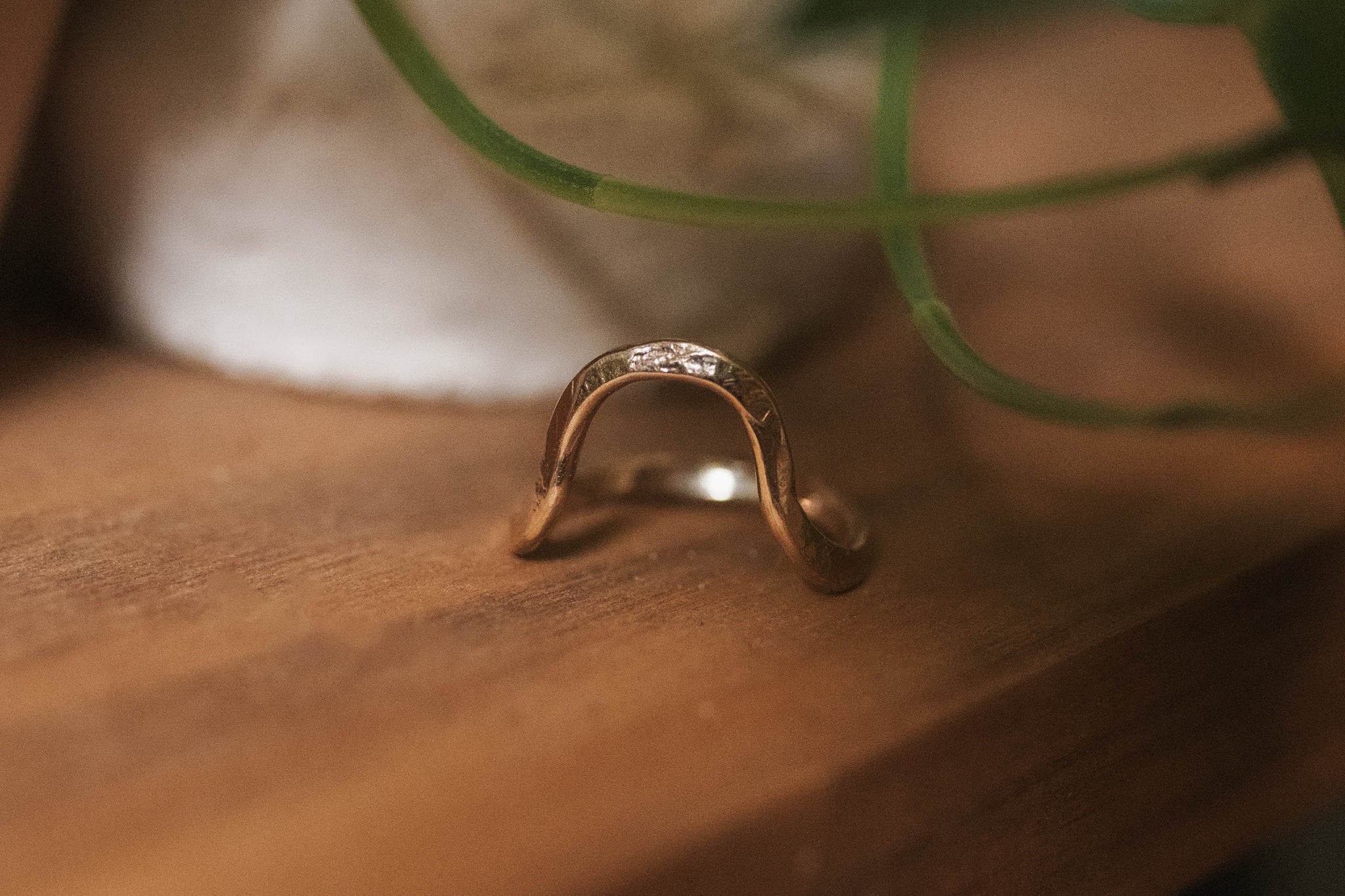 To the Hills | Hammered Contour Ring