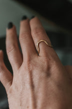 To the Hills | Hammered Contour Ring